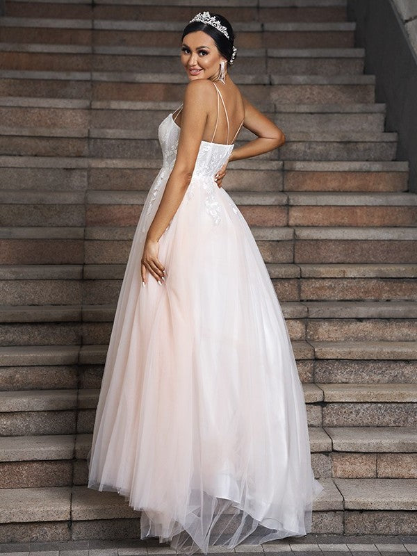 Sweep/Brush Tulle Sweetheart Applique A-Line/Princess Sleeveless Train Wedding Dresses