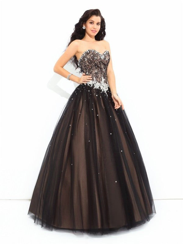 Sleeveless Sweetheart Beading Gown Ball Long Net Quinceanera Dresses