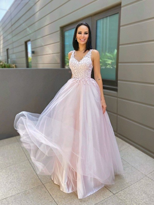 Sleeveless A-Line/Princess V-neck Applique Tulle Floor-Length Dresses