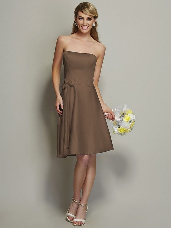 Strapless A-Line/Princess Sleeveless Bowknot Short Satin Bridesmaid Dresses