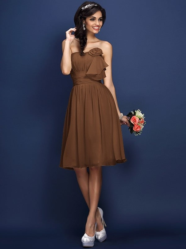 Strapless Sleeveless Flower A-Line/Princess Hand-Made Short Pleats Chiffon Bridesmaid Dresses