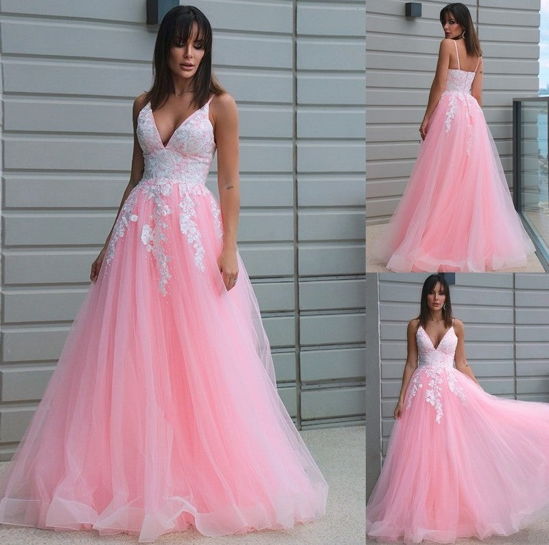 A-Line/Princess Tulle Applique V-neck Sleeveless Floor-Length Dresses