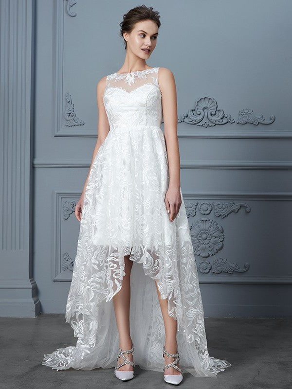 Sleeveless Asymmetrical A-Line/Princess Scoop Lace Wedding Dresses