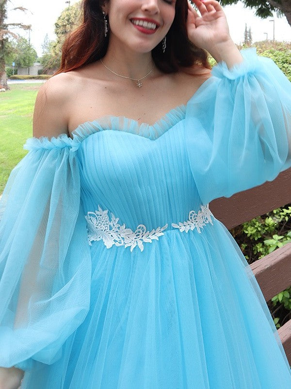 A-Line/Princess Long Off-the-Shoulder Tulle Applique Sleeves Floor-Length Dresses