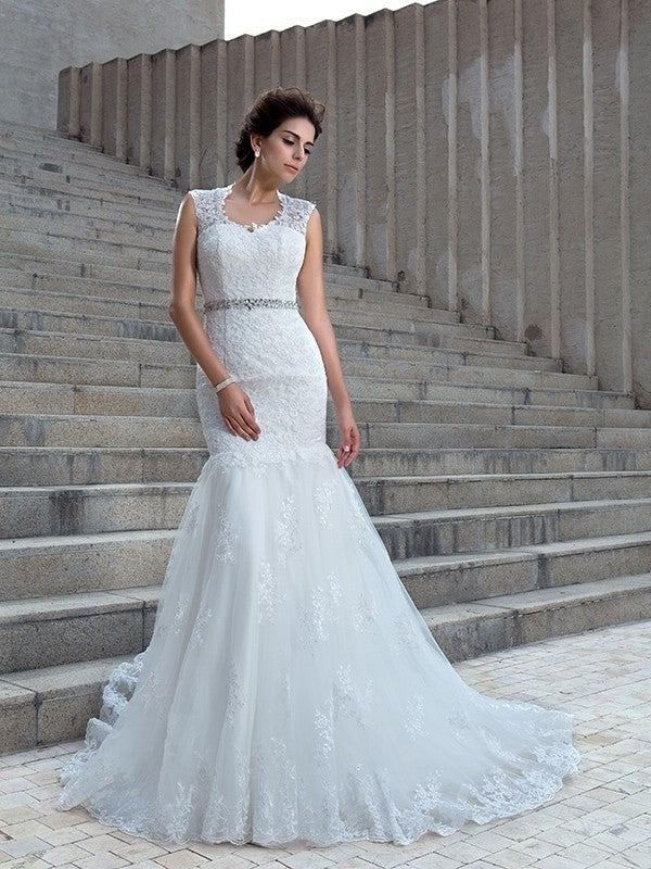 Sleeveless Long V-neck Applique Trumpet/Mermaid Lace Wedding Dresses