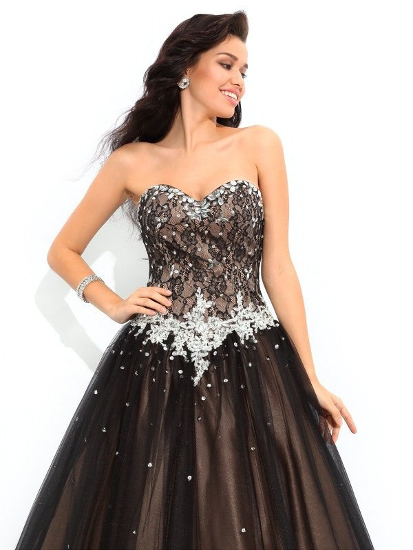 Sleeveless Sweetheart Beading Gown Ball Long Net Quinceanera Dresses