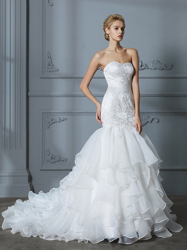 Sleeveless Sweetheart Trumpet/Mermaid Train Sweep/Brush Ruffles Organza Wedding Dresses