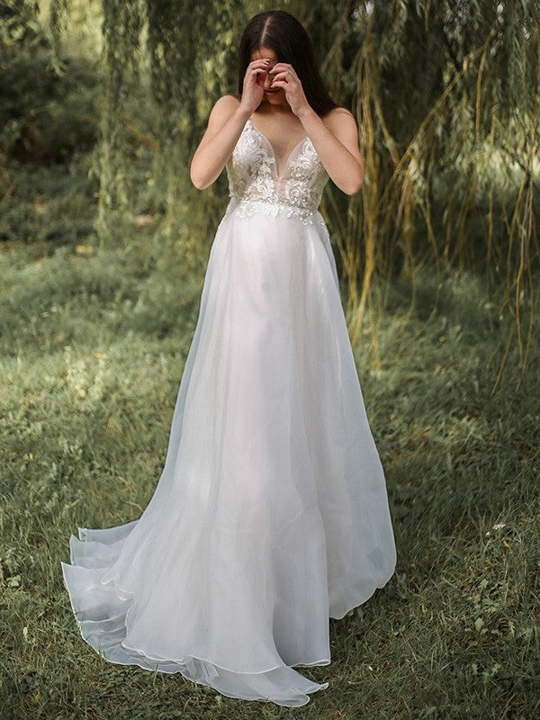 Sweep/Brush A-Line/Princess Spaghetti Straps Sleeveless Chiffon Applique Train Wedding Dresses