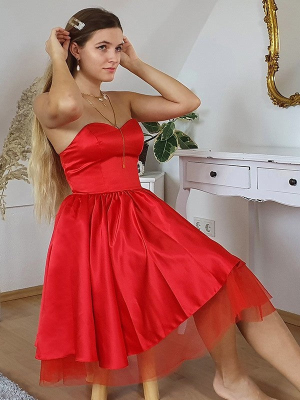 Satin Sleeveless Ruffles Sweetheart A-Line/Princess Short/Mini Homecoming Dresses