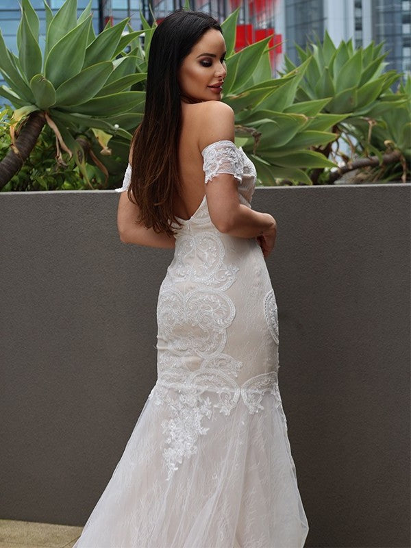 Sweep/Brush Applique Trumpet/Mermaid Tulle Sleeveless Off-the-Shoulder Train Wedding Dresses