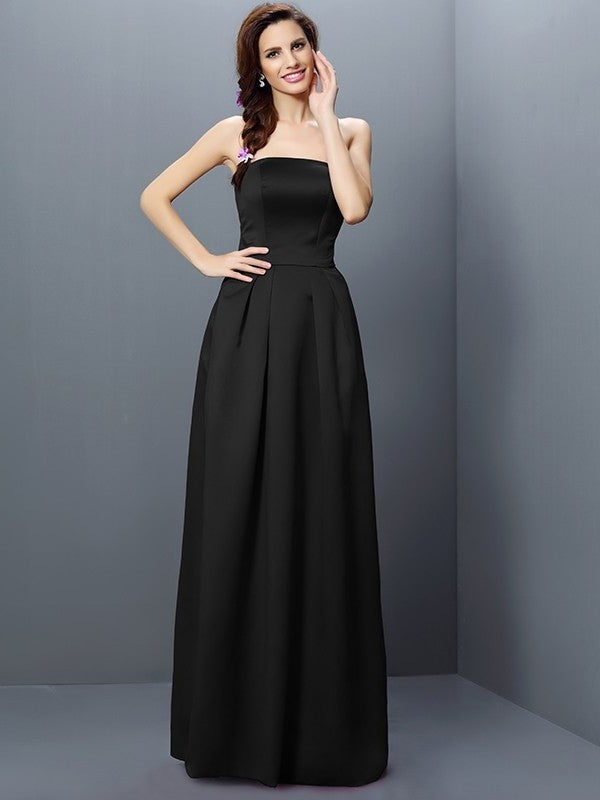 Strapless Long Sleeveless Sheath/Column Satin Bridesmaid Dresses