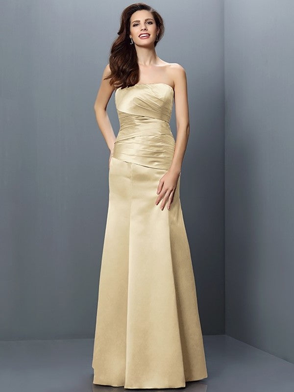 Strapless Pleats Long Sleeveless Sheath/Column Satin Bridesmaid Dresses