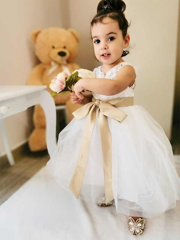 A-Line/Princess Sash/Ribbon/Belt Scoop Tulle Sleeveless Knee-Length Flower Girl Dresses