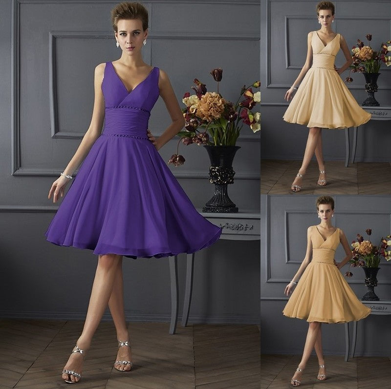 A-Line/Princess V-neck Short Pleats Sleeveless Chiffon Bridesmaid Dresses