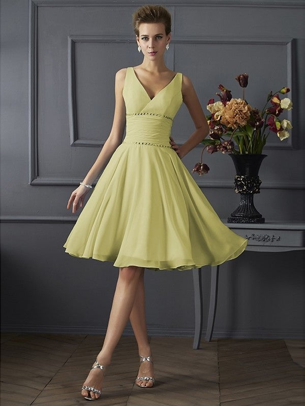 A-Line/Princess V-neck Short Pleats Sleeveless Chiffon Bridesmaid Dresses