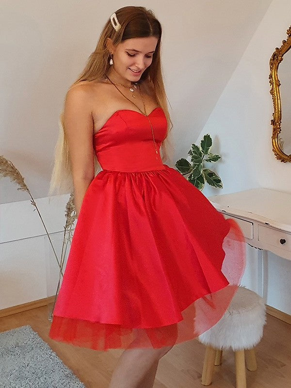 Satin Sleeveless Ruffles Sweetheart A-Line/Princess Short/Mini Homecoming Dresses