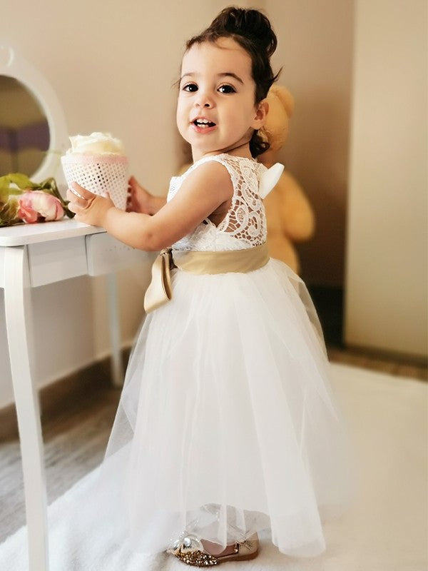 A-Line/Princess Sash/Ribbon/Belt Scoop Tulle Sleeveless Knee-Length Flower Girl Dresses