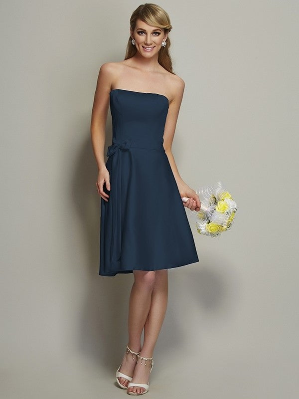 Strapless A-Line/Princess Sleeveless Bowknot Short Satin Bridesmaid Dresses