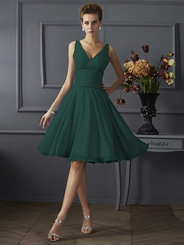 A-Line/Princess V-neck Short Pleats Sleeveless Chiffon Bridesmaid Dresses