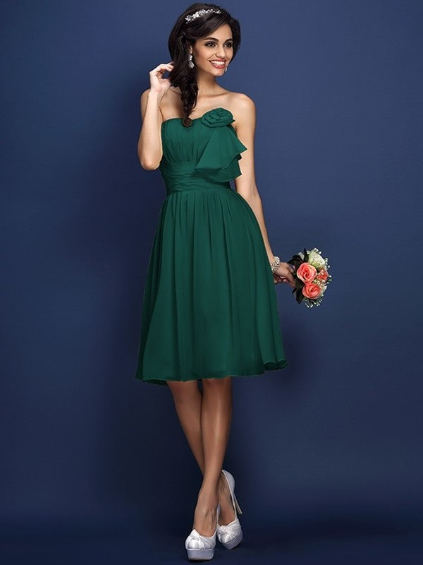 Strapless Sleeveless Flower A-Line/Princess Hand-Made Short Pleats Chiffon Bridesmaid Dresses