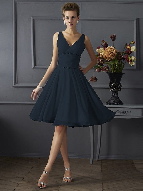 A-Line/Princess V-neck Short Pleats Sleeveless Chiffon Bridesmaid Dresses