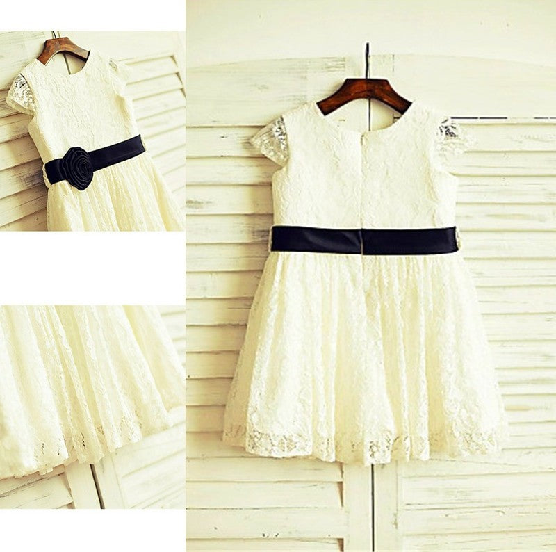 Tea-Length Flower Hand-made Short Sleeves Lace Scoop A-line/Princess Flower Girl Dresses